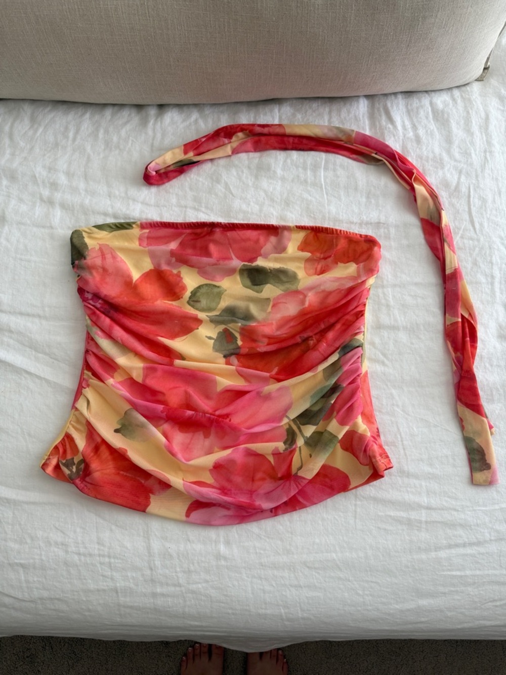 SHEIN Pink and Cream Floral Strapless Tube Top with Tie